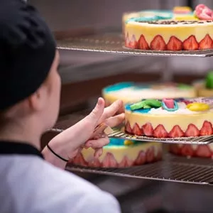 Patisserie au lycée hôtelier d'Étiolles